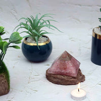 Divinity Crystals Natural Healing Orgone Pyramid Home Decor Vastu for Home Study Table Office Desk Reiki Feng Shui Symbol Crystal Showpieces for Home Decor Education Gifts