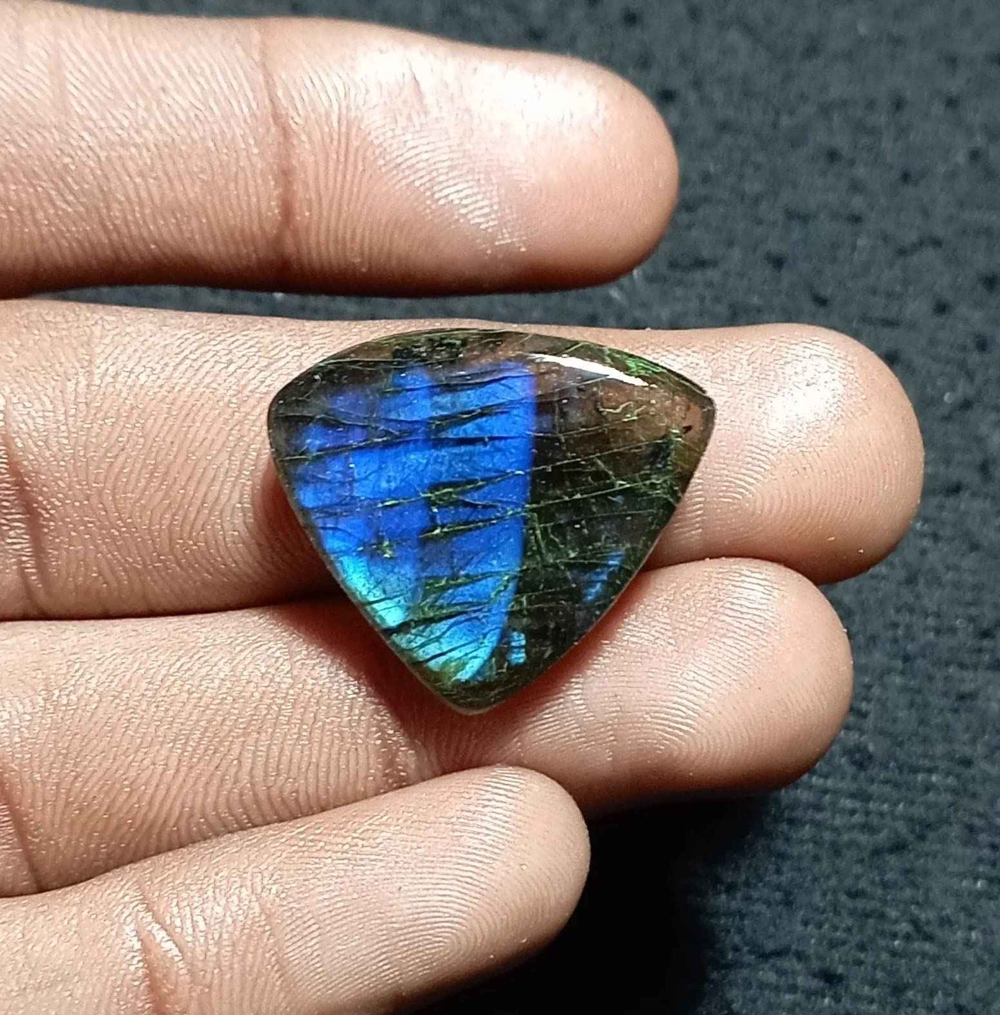 Natural Labradorite Healing Crystal AAA Grade Cabochons - Single Stone (20 mm to 30 mm Approx.)