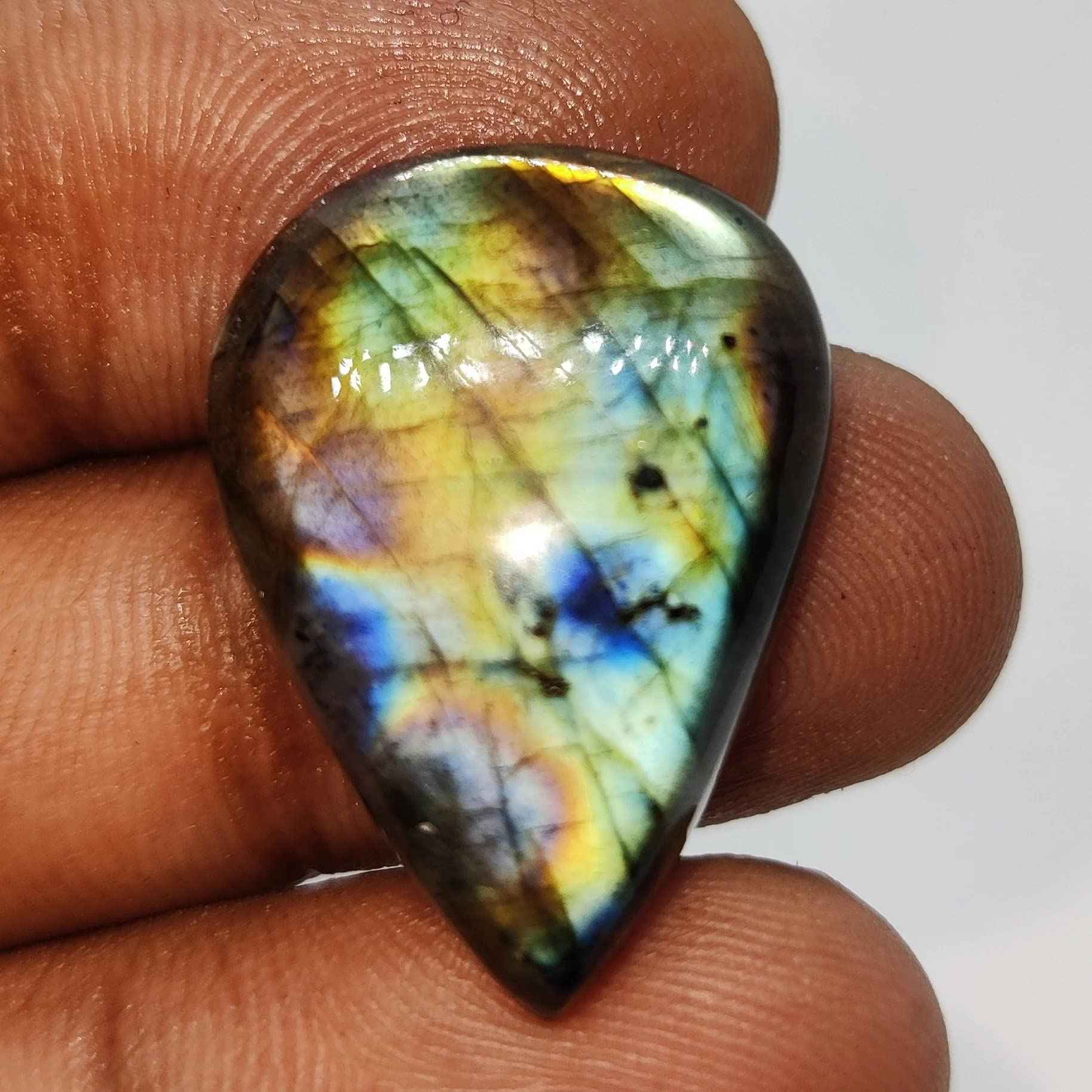 Natural Labradorite Healing Crystal AAA Grade Cabochons - Single Stone (20 mm to 30 mm Approx.)