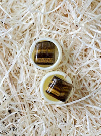 Divinity Crystals Tiger Eye Crystal Tumble Stone - Natural AAA Grade Pebble for Reiki Healing - Single Raw Stone Value Pack