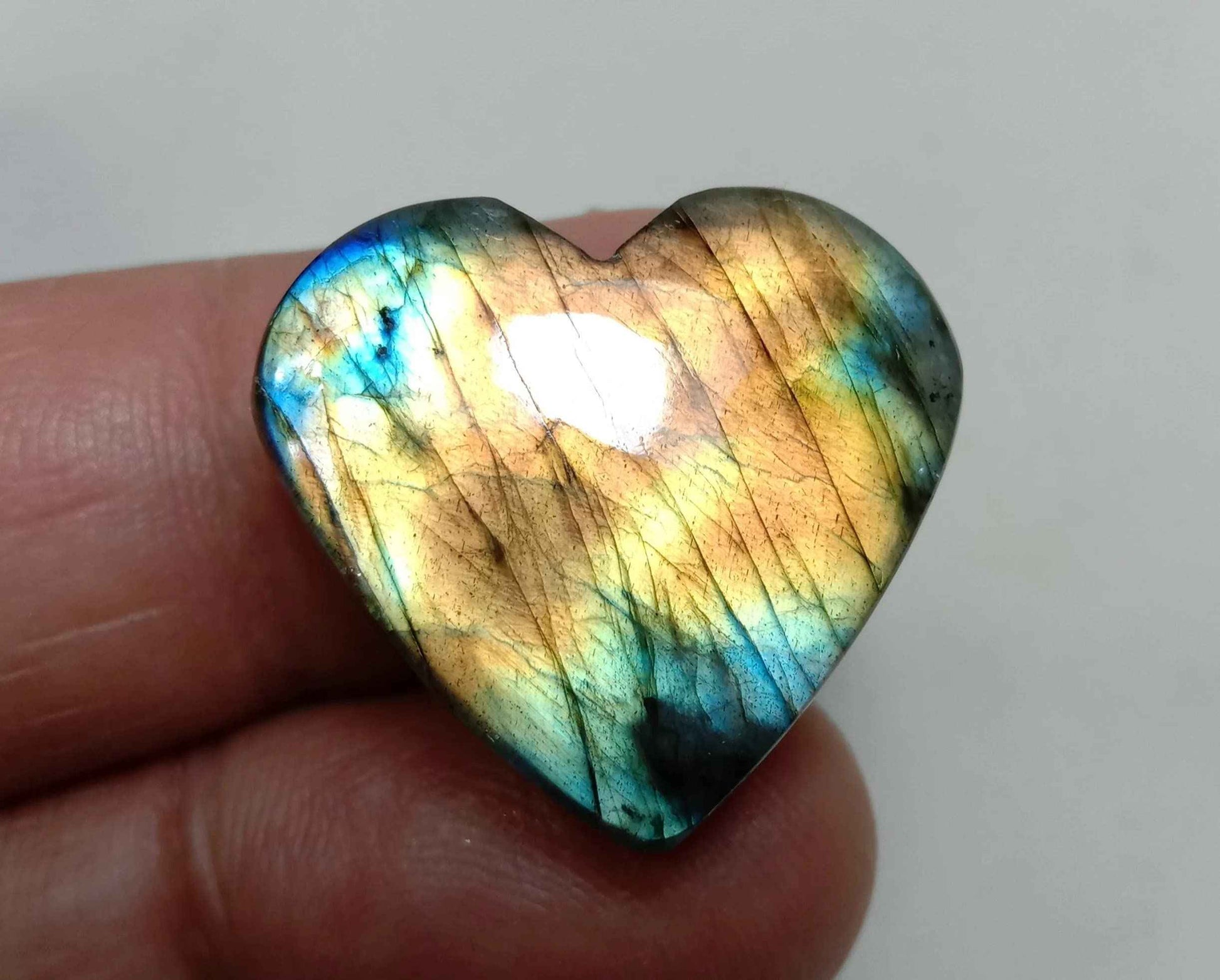 Natural Labradorite Healing Crystal AAA Grade Cabochons - Single Stone (20 mm to 30 mm Approx.)